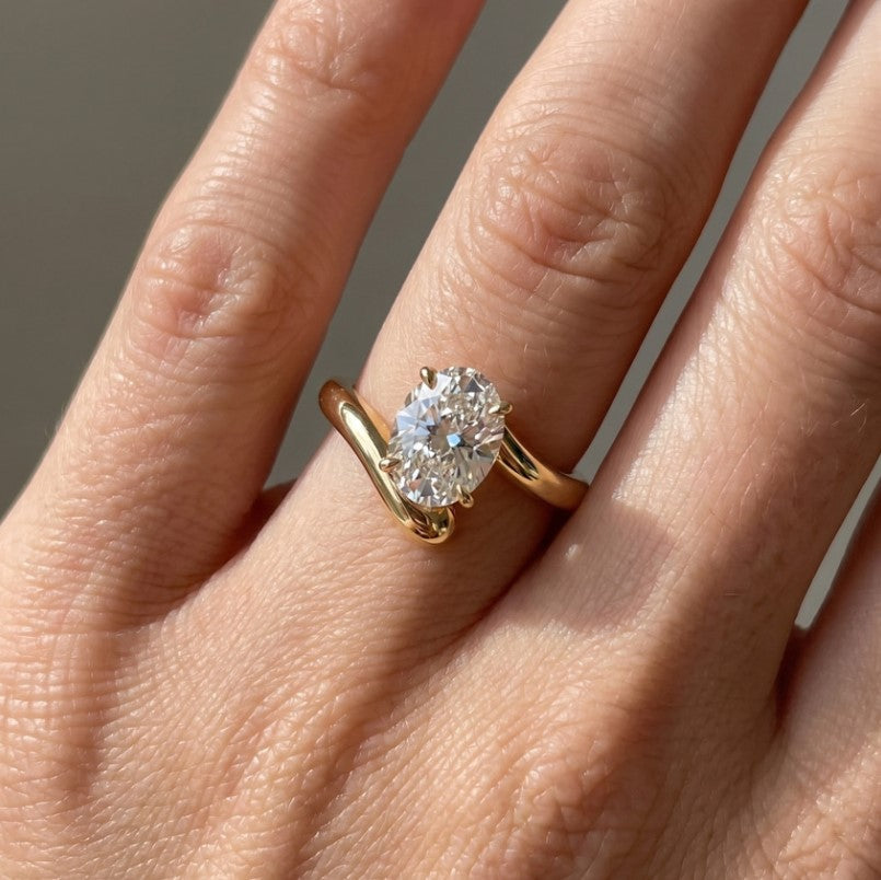 2ct Wave Oval Ring