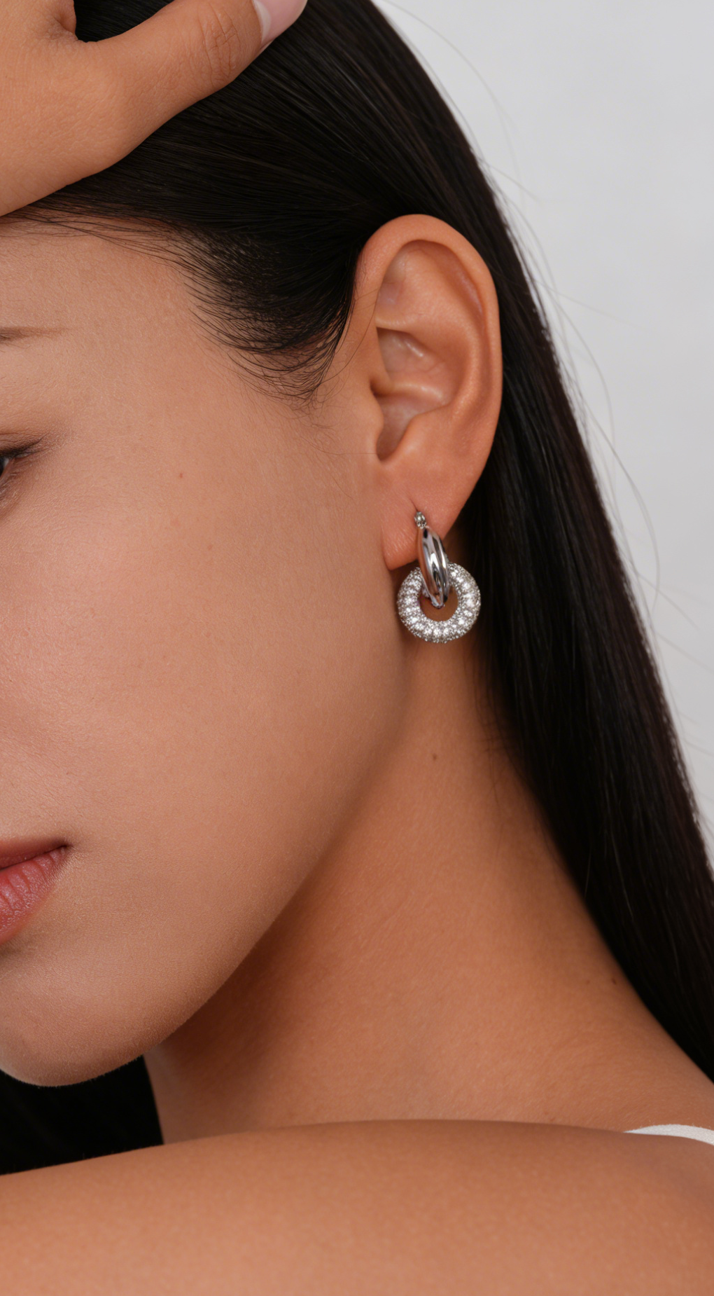 22K White Gold Gleam Earrings