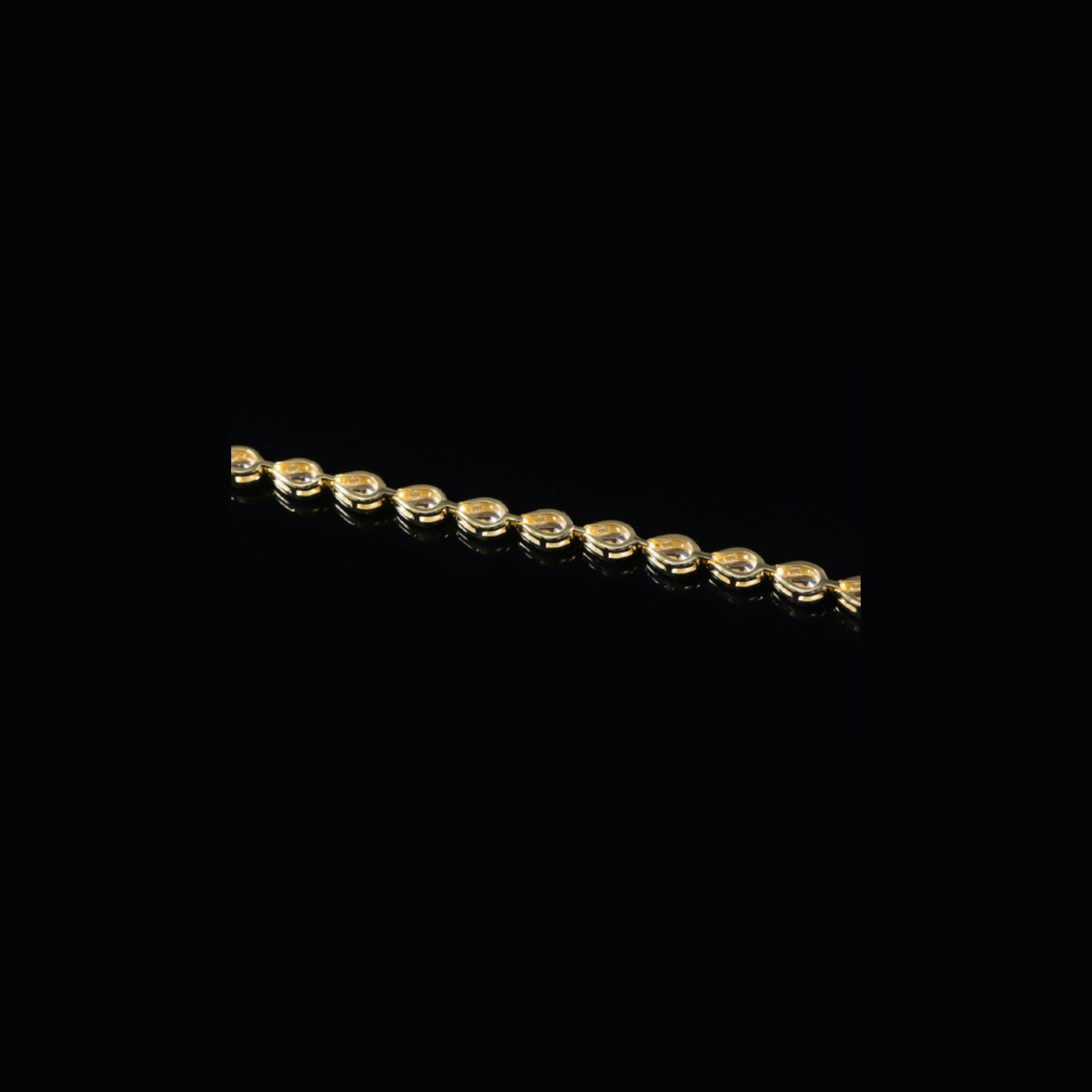 Eternal Amour Pear Tennis Bracelet