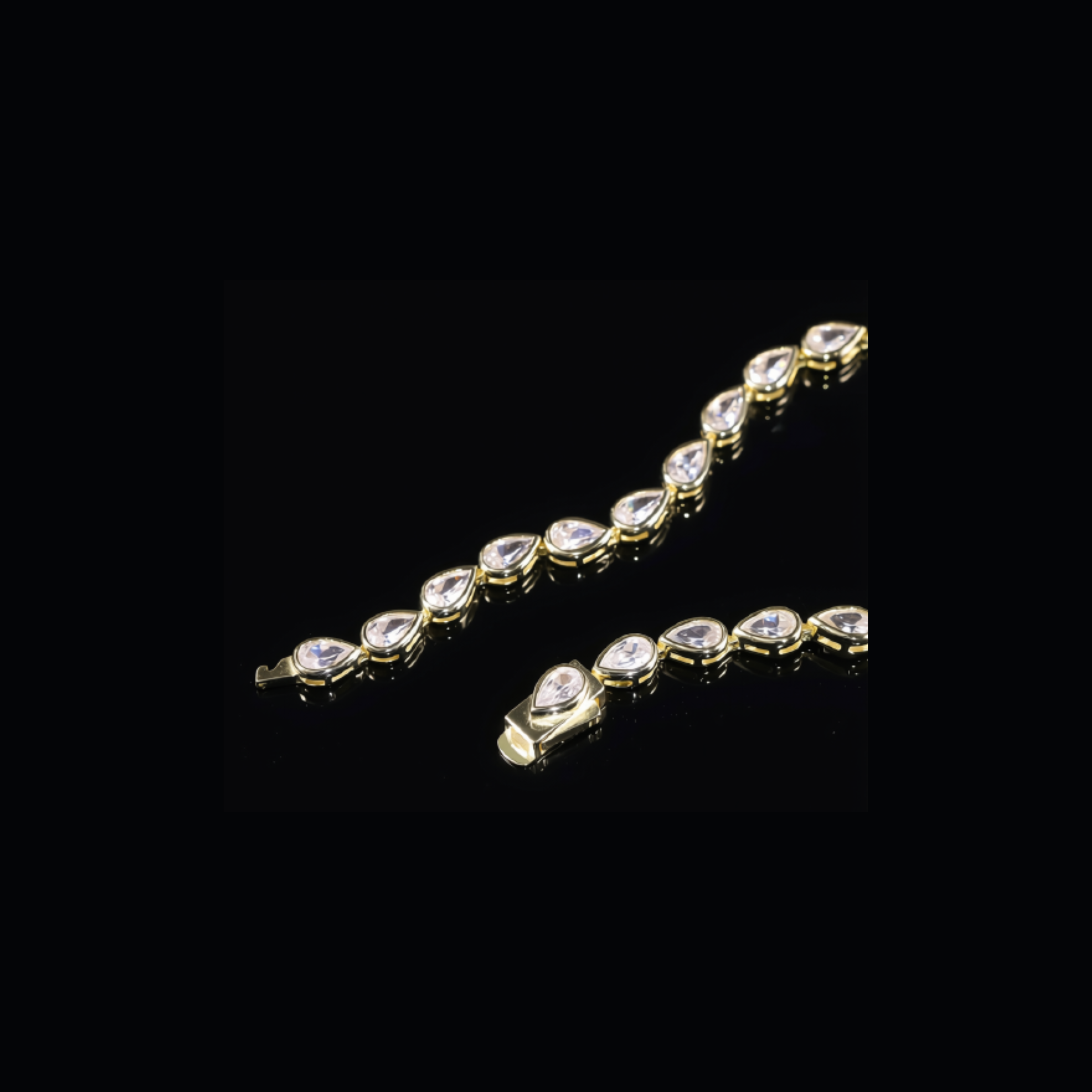 Eternal Amour Pear Tennis Bracelet