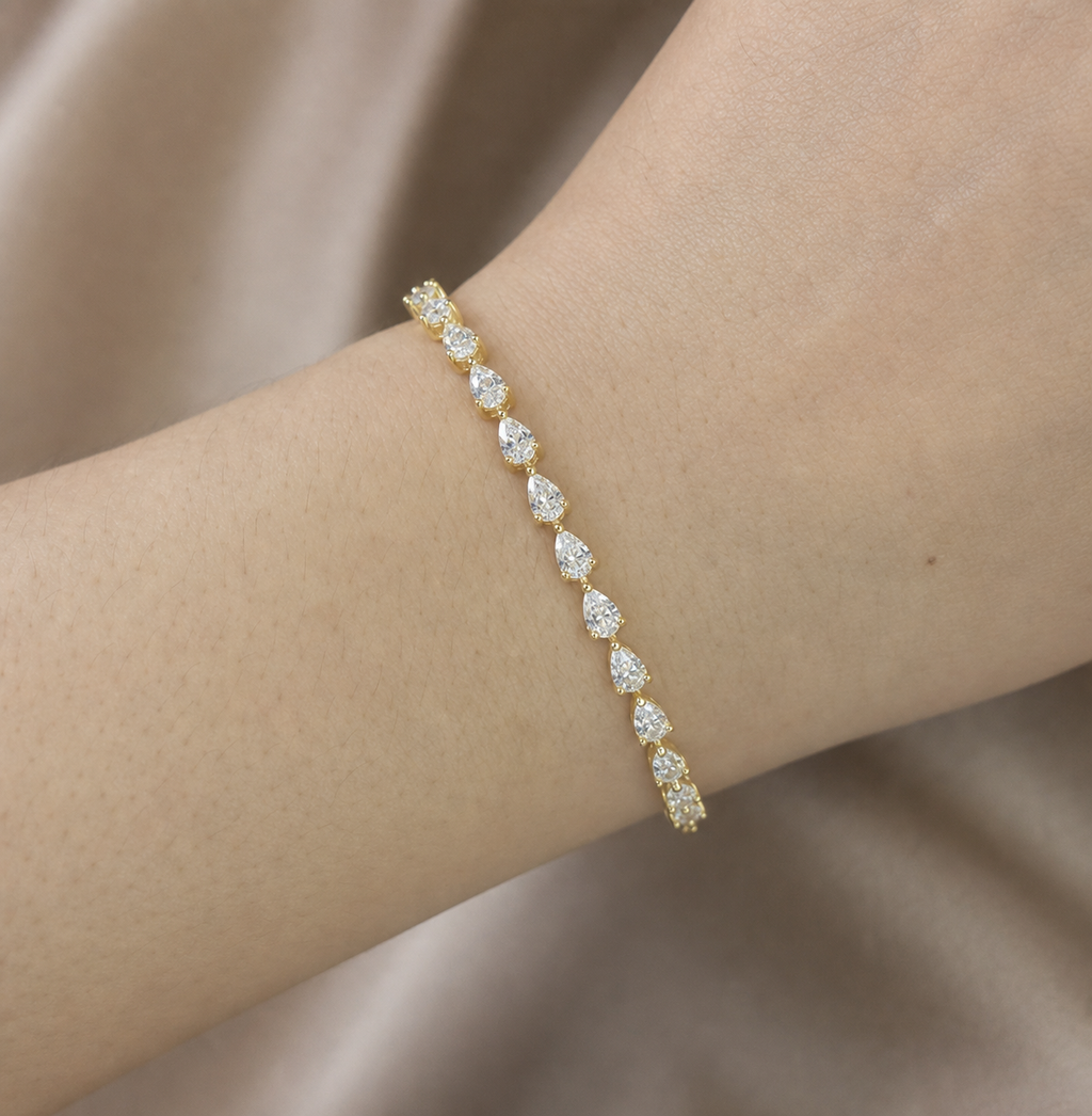 Linear Luxe Pear-cut Bracelet