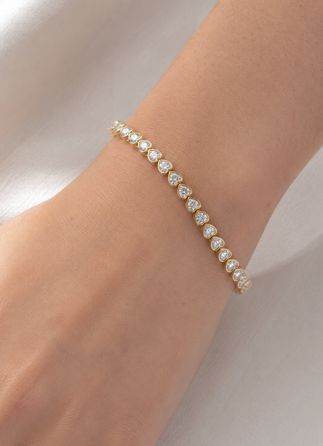 Eternal Amour Heart Tennis Bracelet